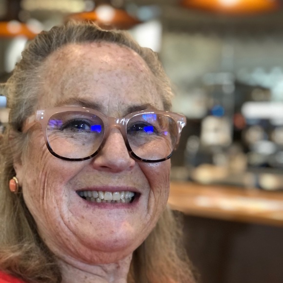 Meet your Posher, Ann - Picture 2 of 3